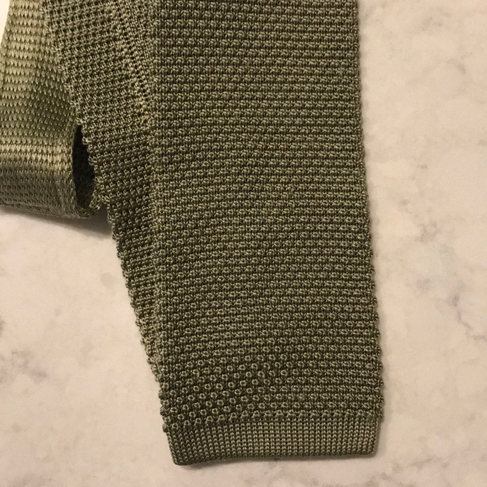 Brooks Brothers tie